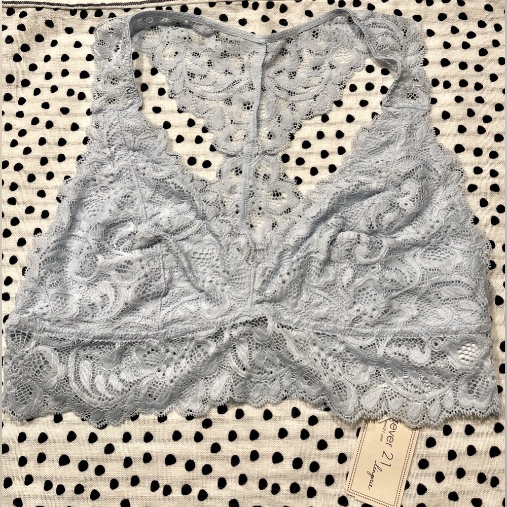 Forever 21 Lingerie- Light Blue Lace Bra Size L NWT